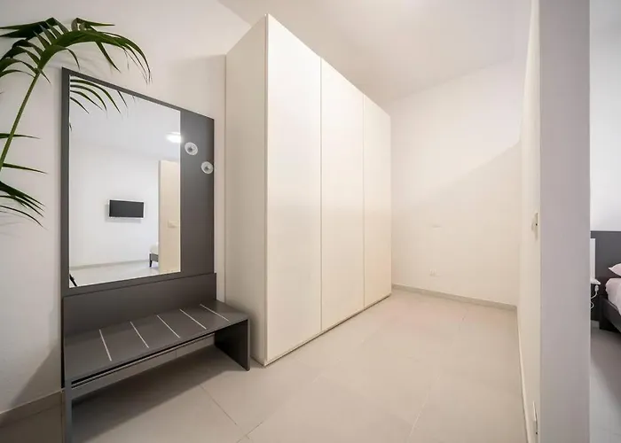 Apartment Rua Muro Piano Nobile Family